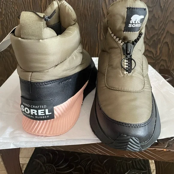 Sorel Khaki and Black Insulated Footwear - Picture 6 of 7